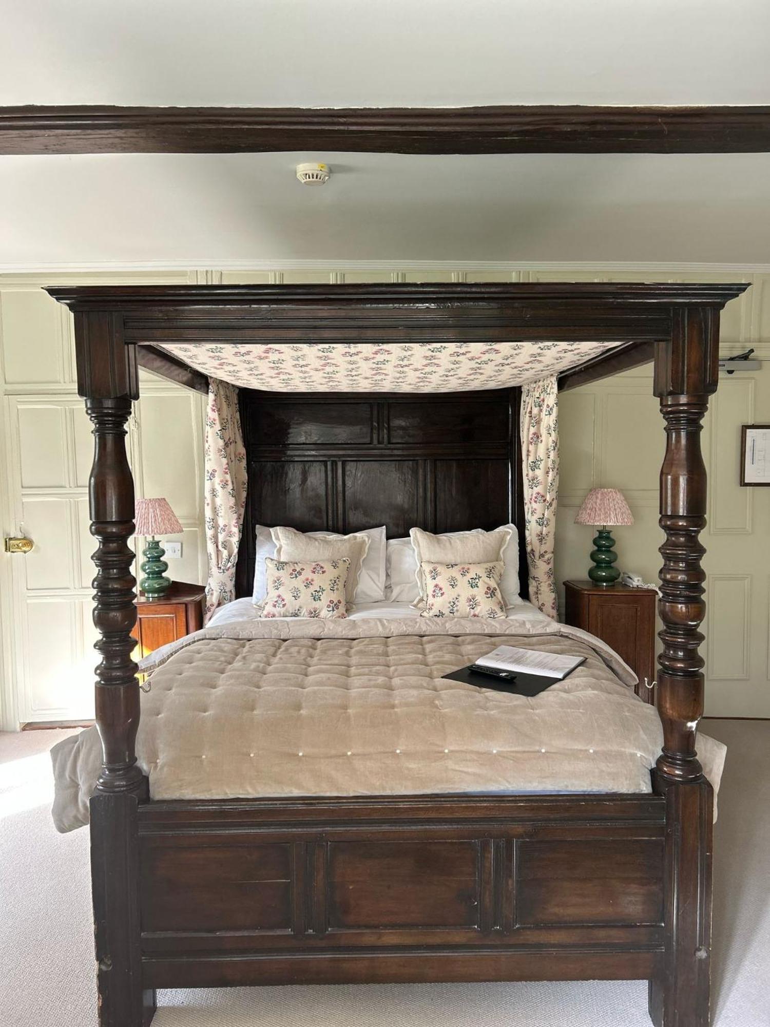 Ravenwood Hall Hotel Bury St. Edmunds Dış mekan fotoğraf
