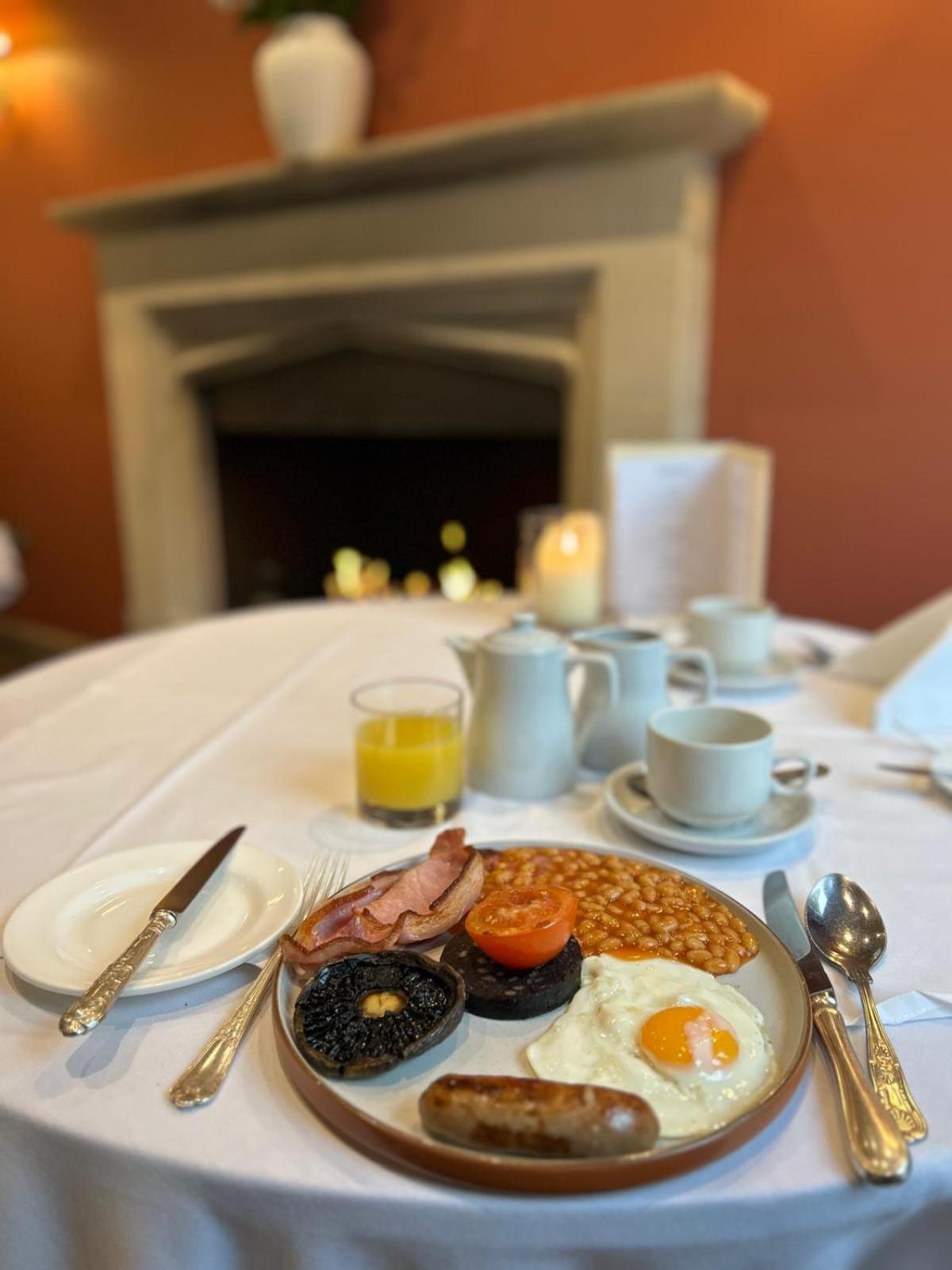 Ravenwood Hall Hotel Bury St. Edmunds Dış mekan fotoğraf