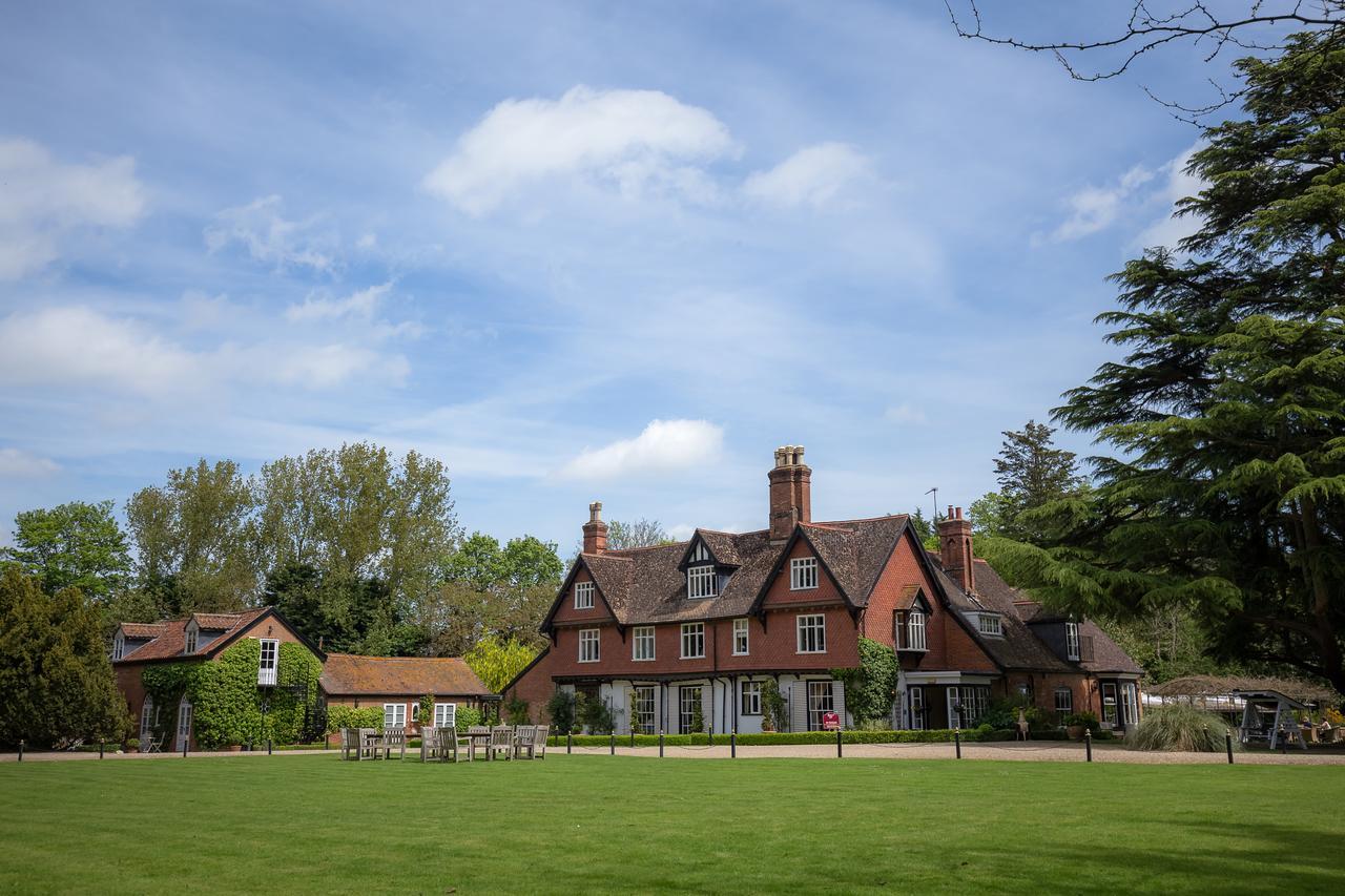 Ravenwood Hall Hotel Bury St. Edmunds Dış mekan fotoğraf