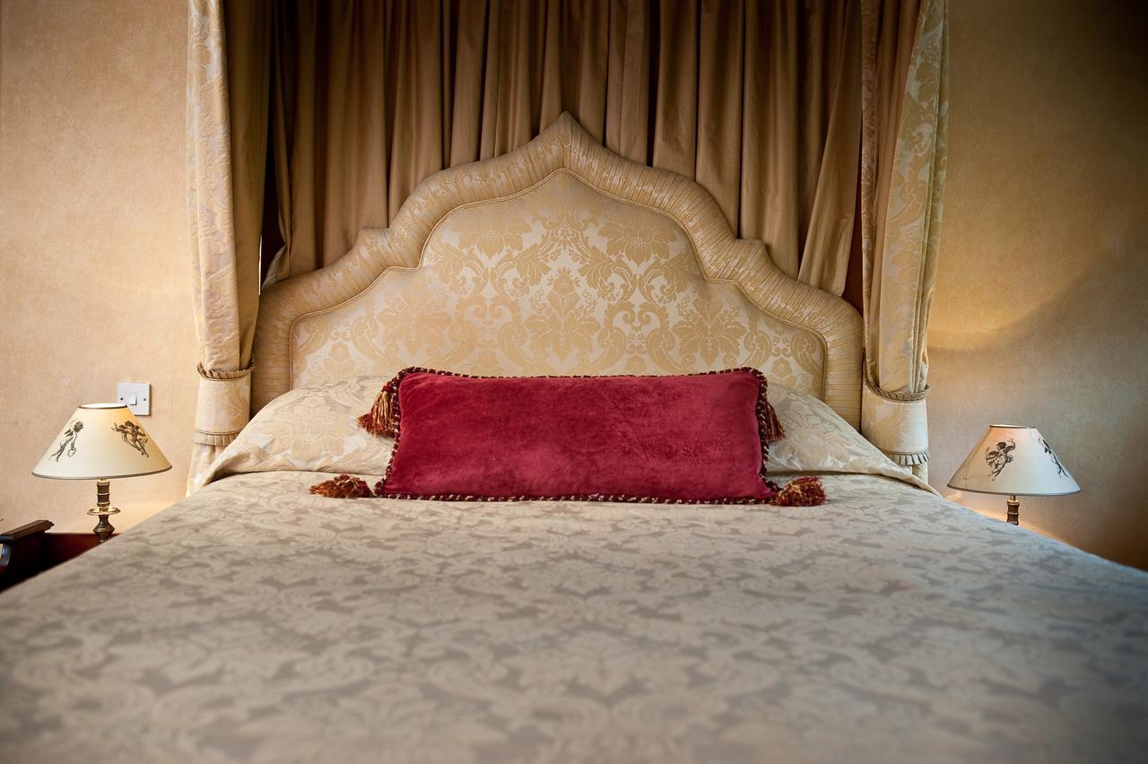 Ravenwood Hall Hotel Bury St. Edmunds Dış mekan fotoğraf